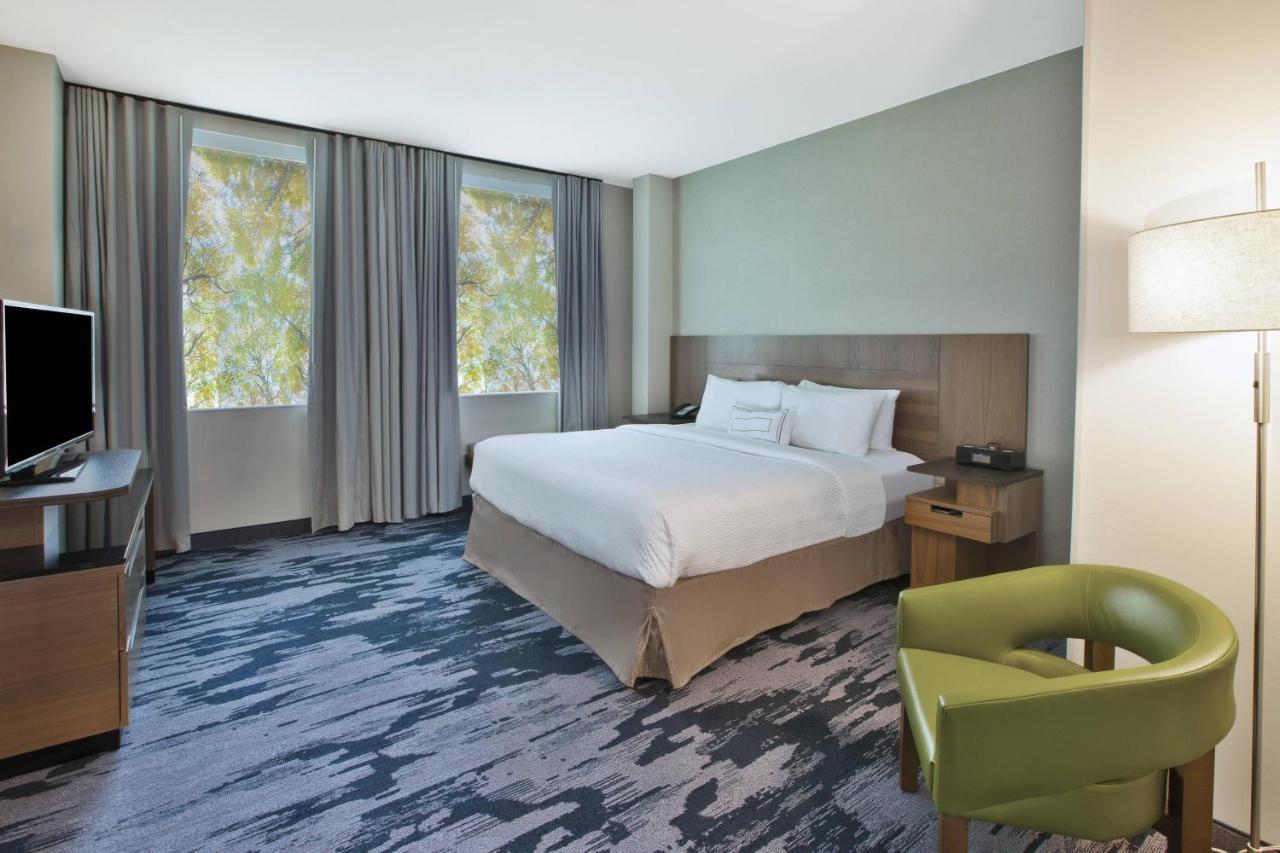 Fairfield Inn & Suites By Marriott Milwaukee Downtown Extérieur photo