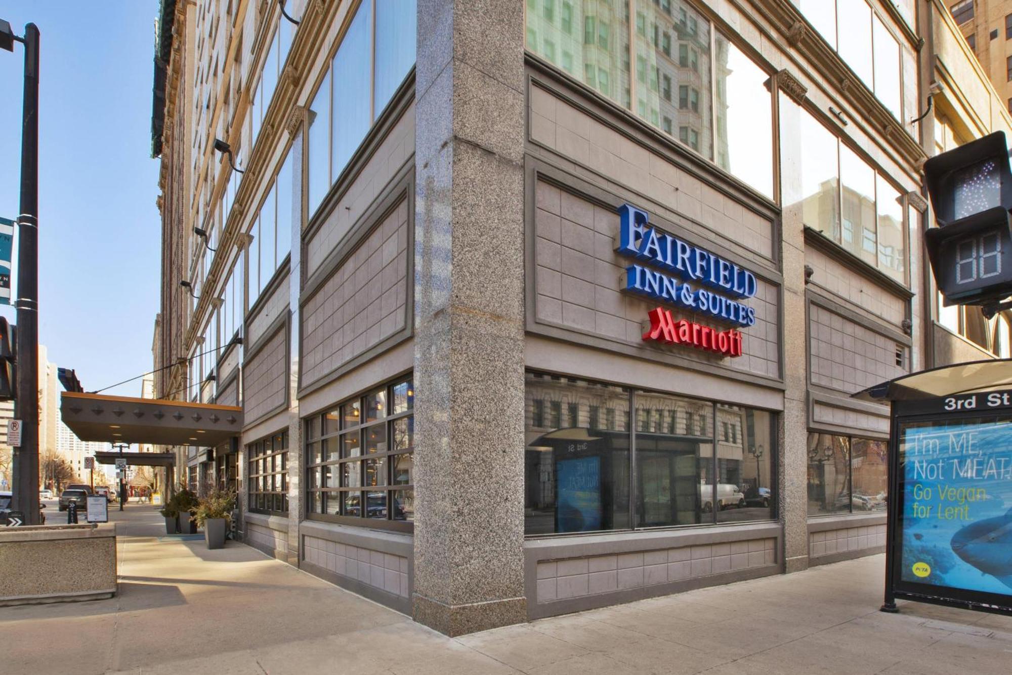 Fairfield Inn & Suites By Marriott Milwaukee Downtown Extérieur photo